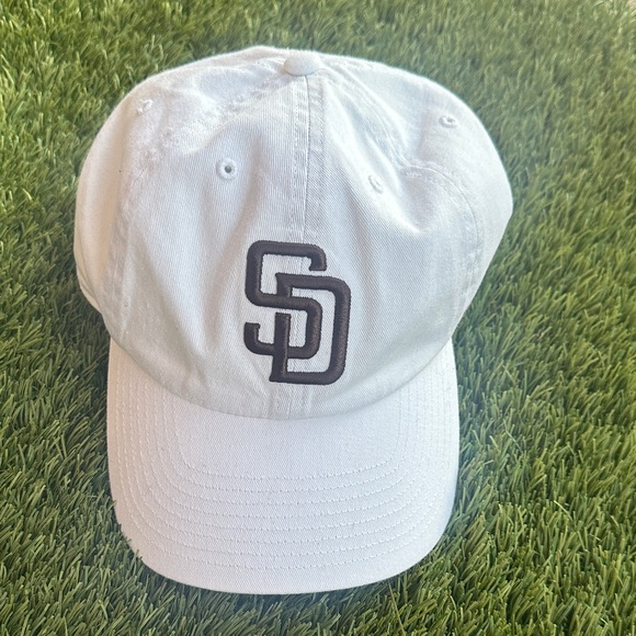 47 White San Diego Padres SD Padres Women’s adjustable hat MLB - Picture 1 of 6
